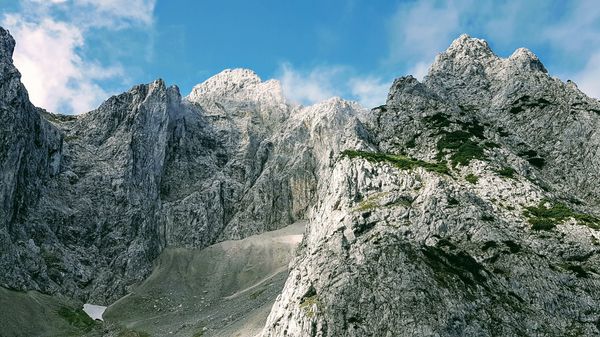 Alpine climbing and cragging in the Bavarian alps